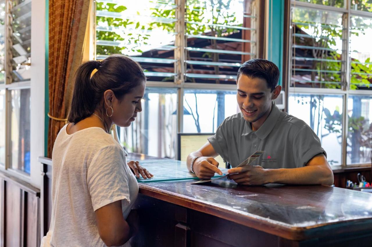 Alajuela City Hotel & Guest House Exterior photo